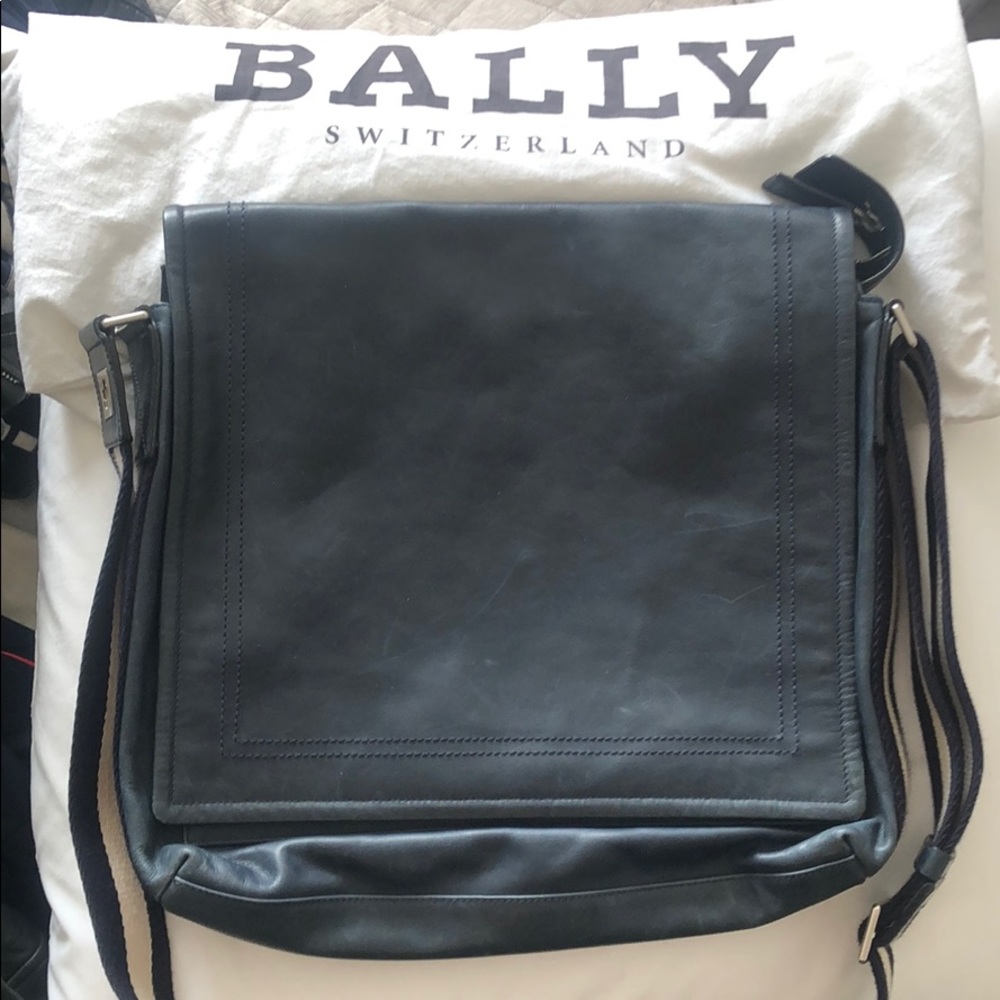 Messenger bag Bally